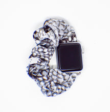 Load image into Gallery viewer, Scrunchie Apple watch bands