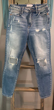 Load image into Gallery viewer, Cello Mom Jeans