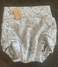 Load image into Gallery viewer, Lace Bummies