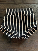 Load image into Gallery viewer, Black bullet striped Bummies