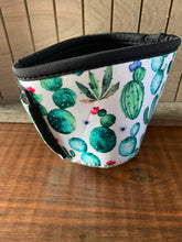 Load image into Gallery viewer, Pint Size Ice Cream handler
