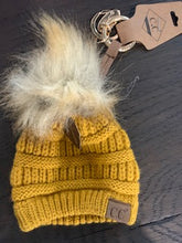 Load image into Gallery viewer, CC Beanie Keychains