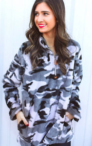 Hunter Gray Camo Pullover