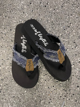 Load image into Gallery viewer, Gypsy Jazz Encore Stars flip flop